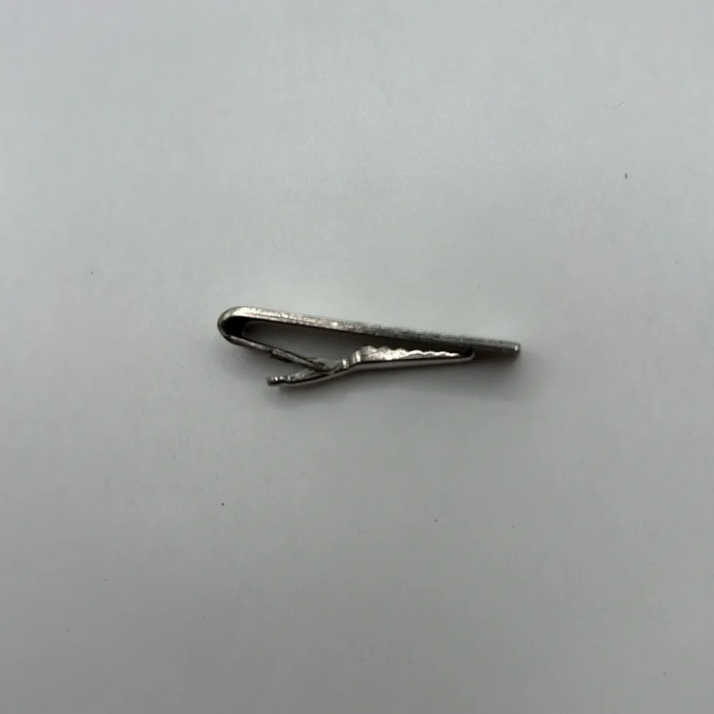 Vintage Silver Tone Tie Clip Bar Sun Sunburst Accessory Jewelry Etched Collect